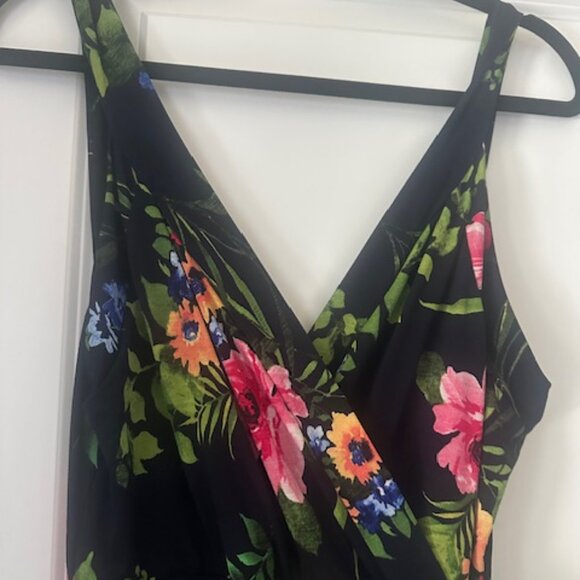 Brand New Le Lis Faux Wrap Knit Maxi Dress in Navy and Floral  - XL with Tag - Picture 2 of 6